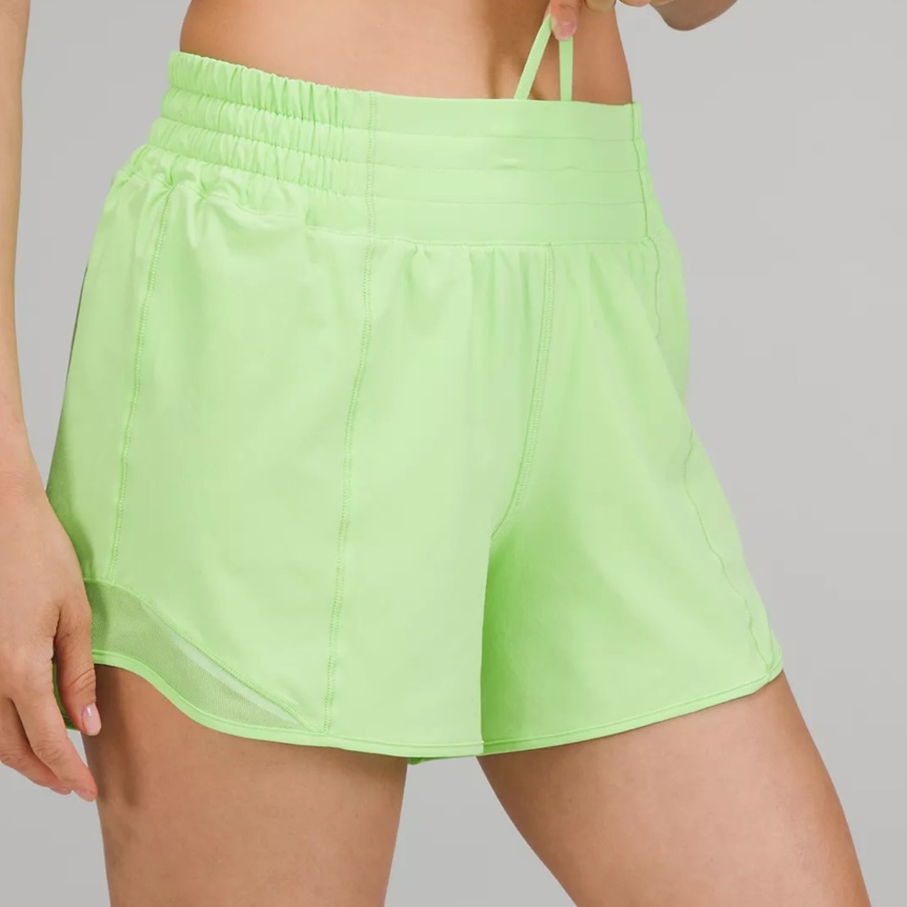 💚LULULEMON HIGH RISE HOTTY HOT SHORT 4”-SCREAM GREEN LIGHT-4/6/8/10/12💚 - Picture 8 of 16